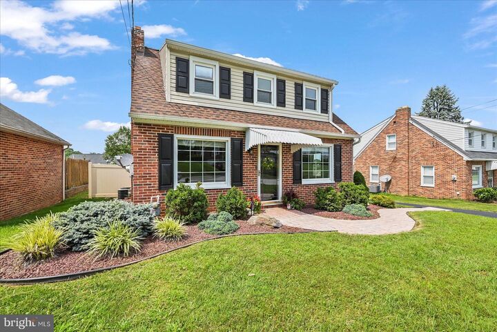 Property Photo: 225 W Ore Street PA 17360