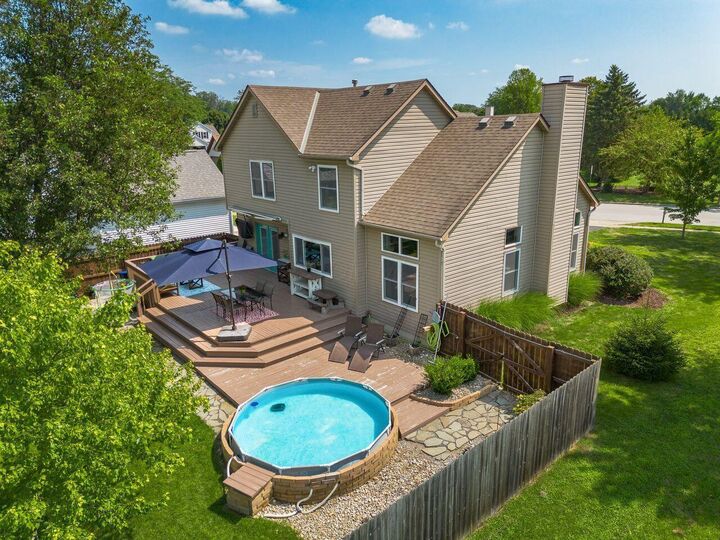 Property Photo:  1087 Oxfordshire Drive  OH 43228 