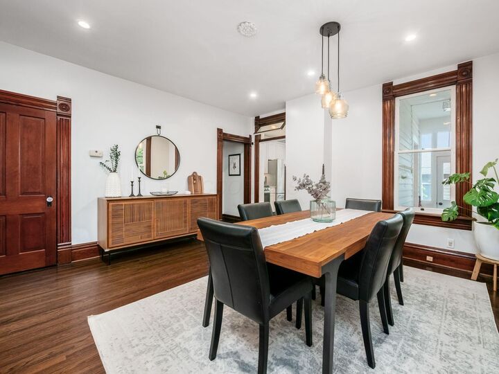 Property Photo: 19 Hanford Street OH 43206