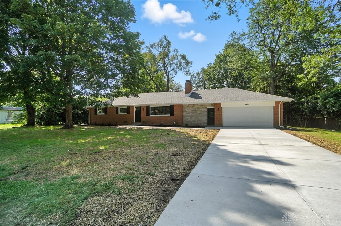 Property Photo:  3854 Rexford Road  OH 45430 