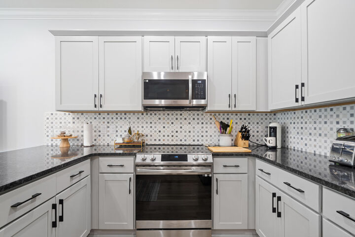Property Photo: 105 Pentecost Way FL 32547
