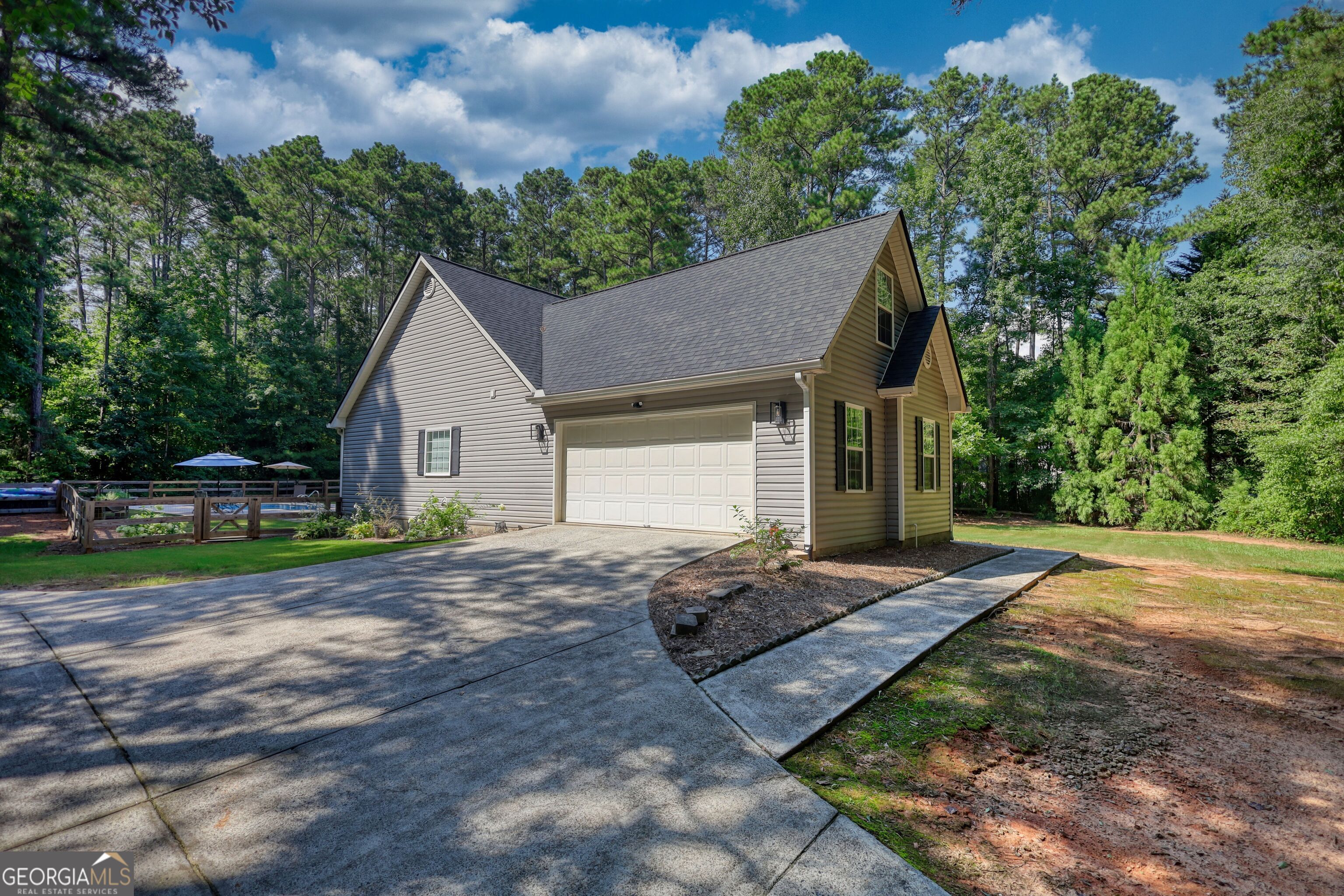 Property Photo:  1070 South Trace  GA 30663 