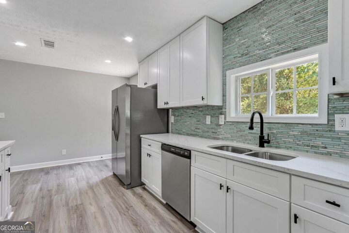 Property Photo:  169 Sedgefield Drive  GA 30236 