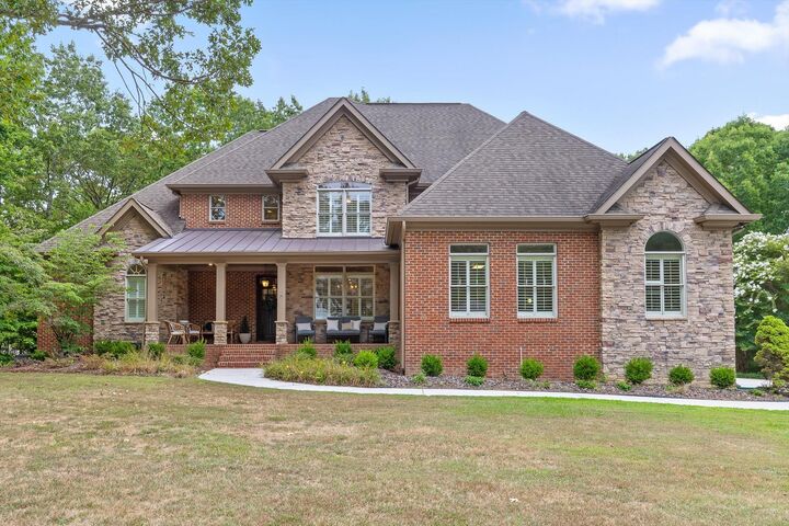 Property Photo: 2506 Bristlecone Lane TN 37377