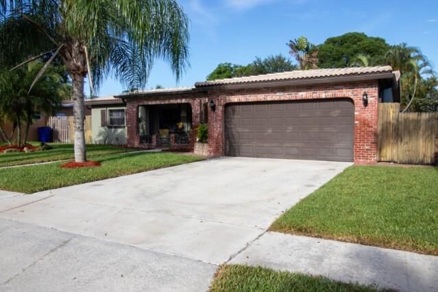 Property Photo: 149 NW 77th Ave FL 33063