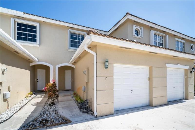 Property Photo: 211 SW 120th Ave FL 33025