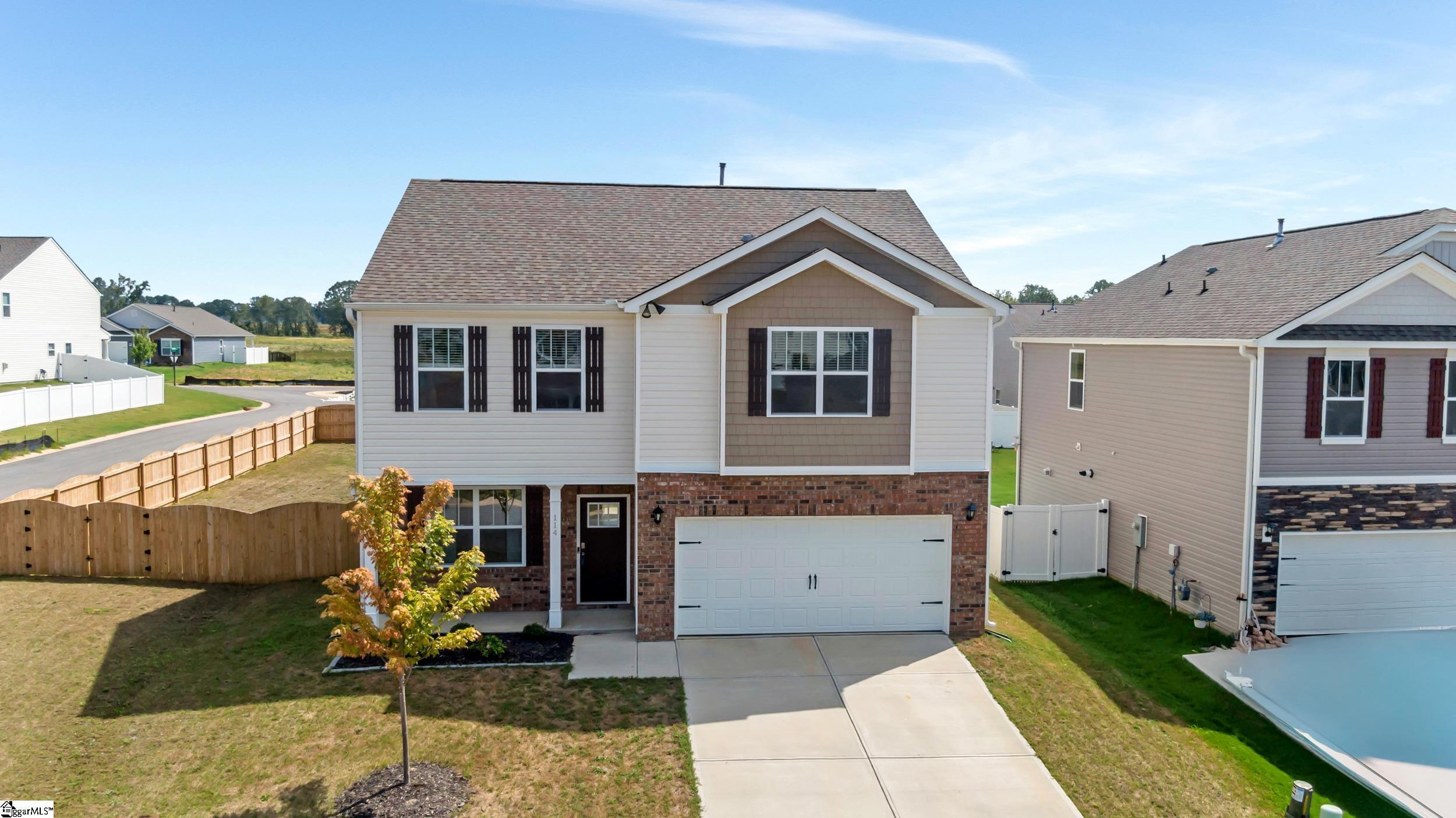 114 Mosby Drive  Fountain Inn SC 29644 photo