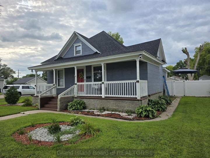 1322 W 5th St  Grand Island NE 68801 photo