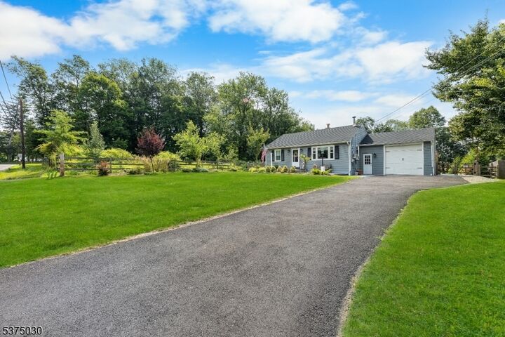 202 Voorhees Corner  Raritan Twp. NJ 08822 photo