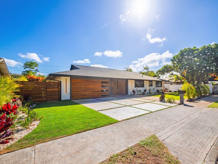 714 Hunakai Street  Honolulu HI 96816 photo