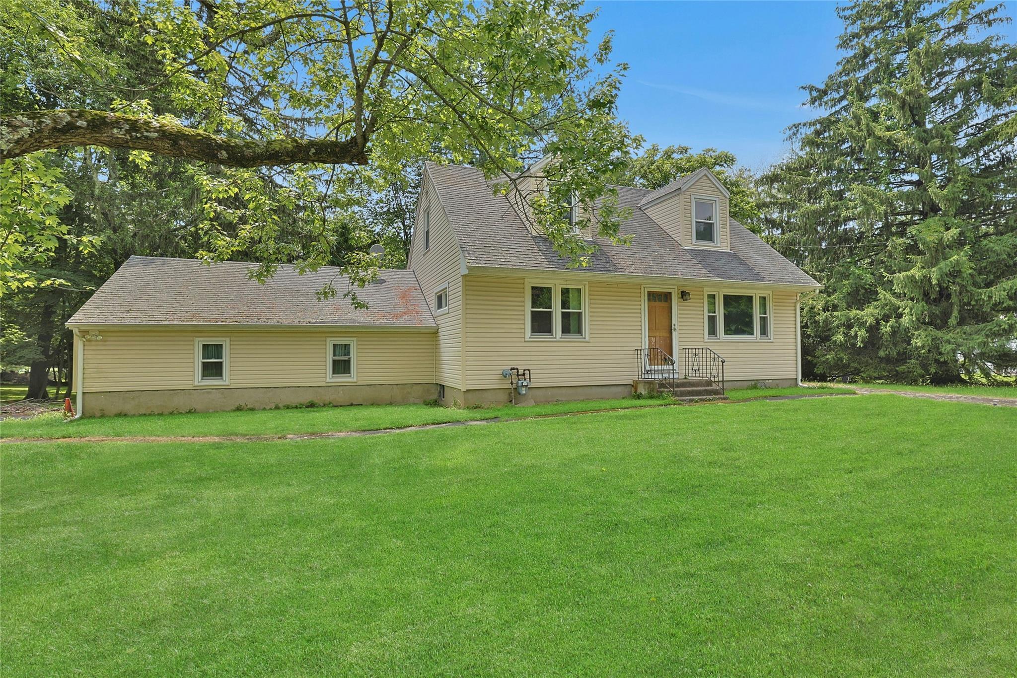 Property Photo:  2 Andrew Drive  NY 10952 