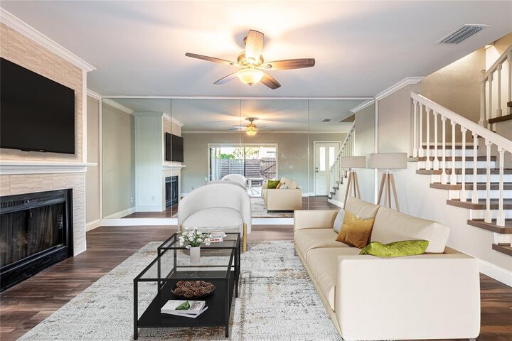 Property Photo: 15239 W Pond Woods Drive 402 FL 33618