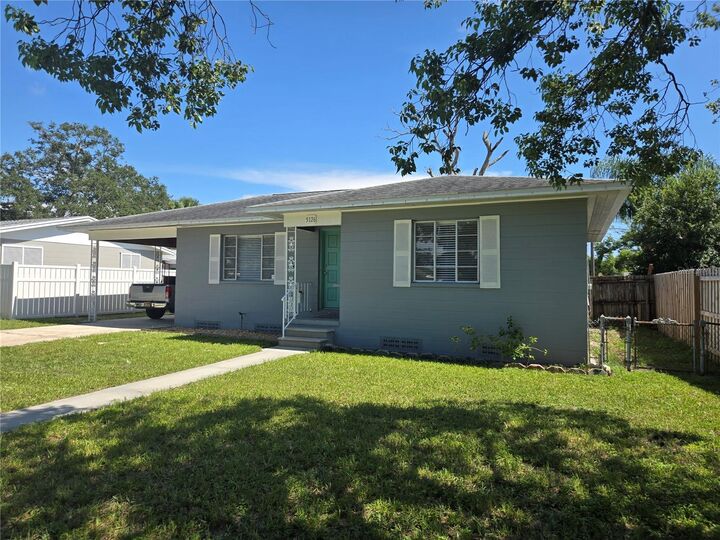 Property Photo:  5126 30th Avenue N  FL 33710 