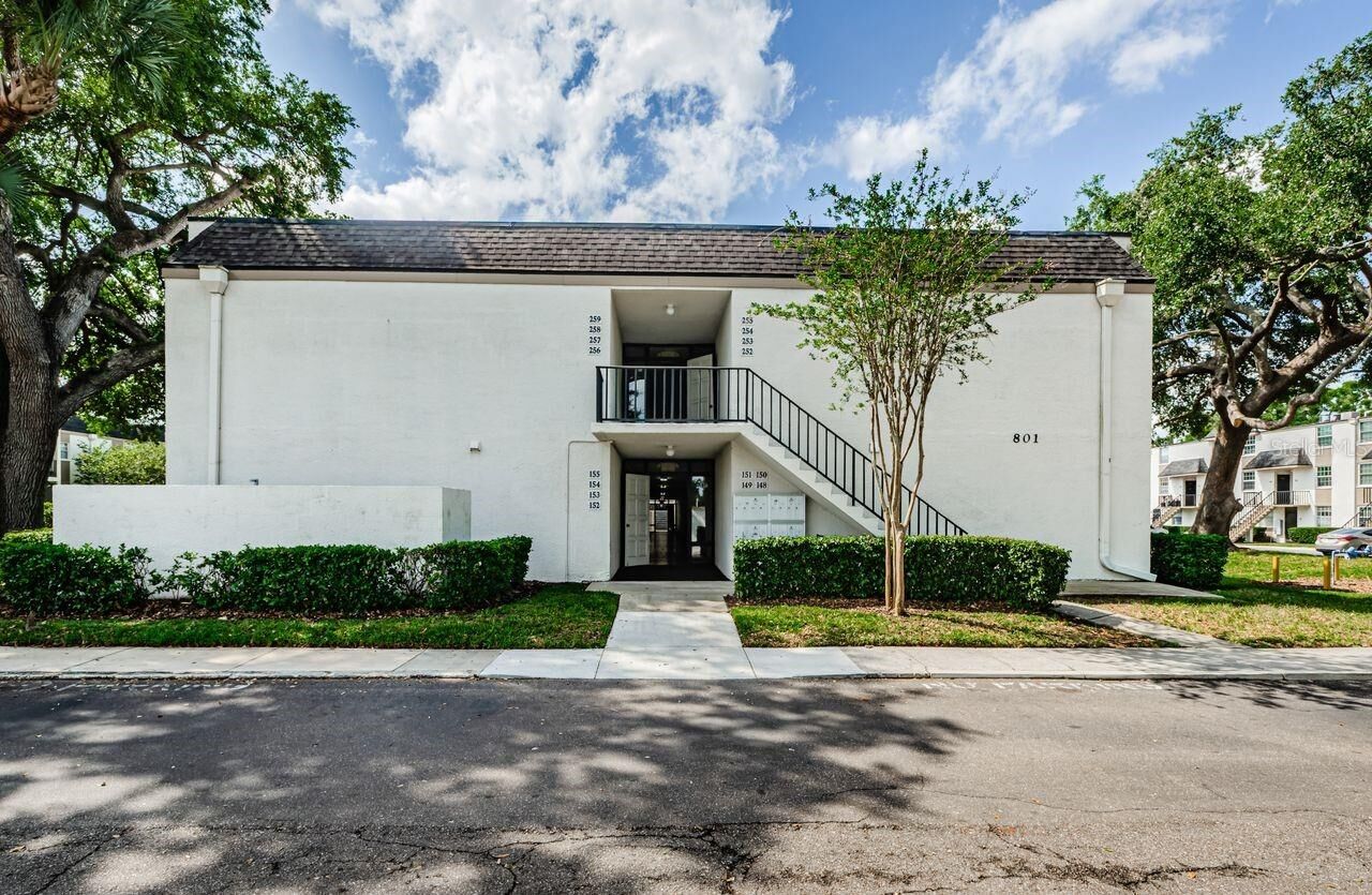 Property Photo:  801 Russell Lane 255  FL 33510 