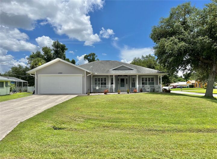 Property Photo: 1390 Nimrod Street FL 33952