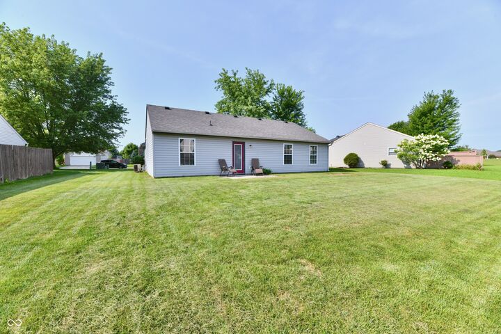 Property Photo: 4122 Dunedin Court IN 46062