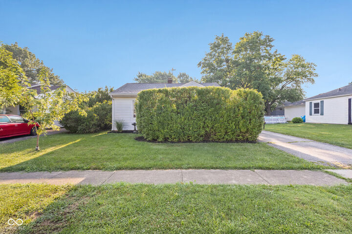 261 S 8th Avenue  Beech Grove IN 46107 photo