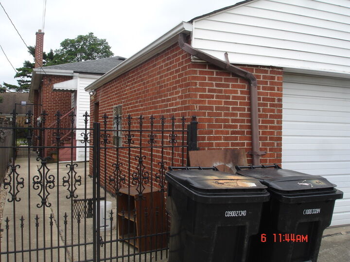 Property Photo: 6938 W Barry Avenue IL 60634