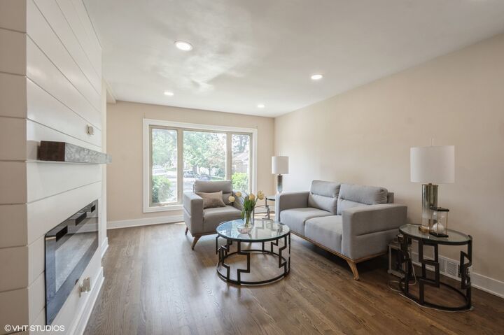 Property Photo: 8460 River Grove Avenue IL 60171