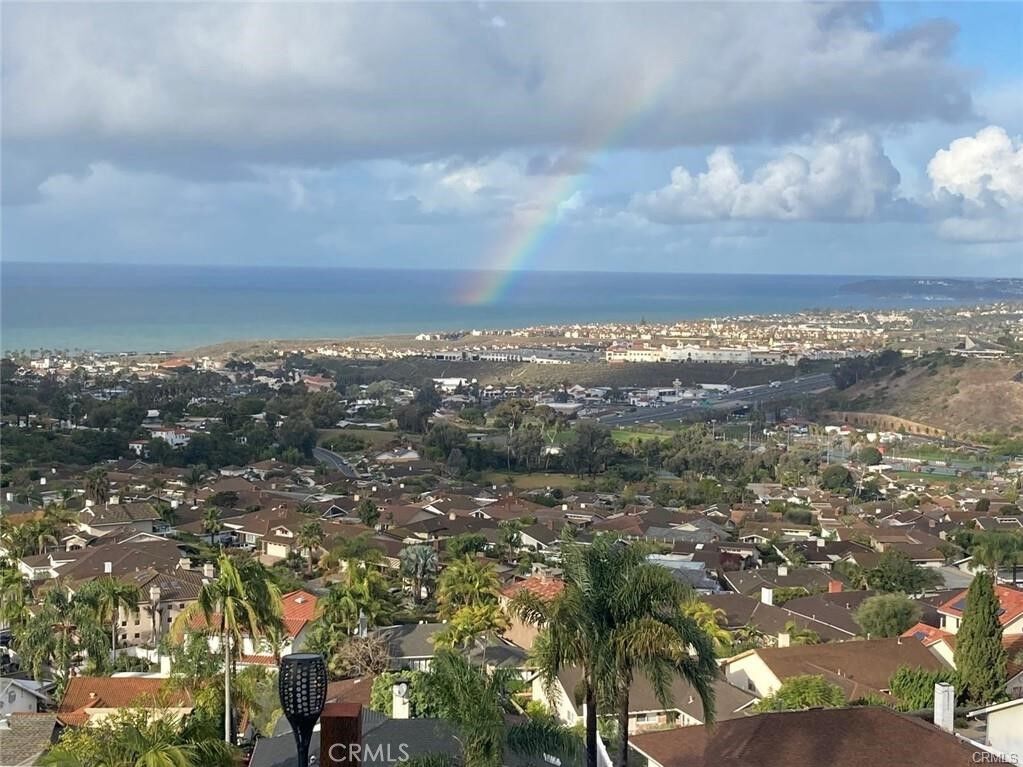 Property Photo:  723 Avenida Presidio  CA 92672 