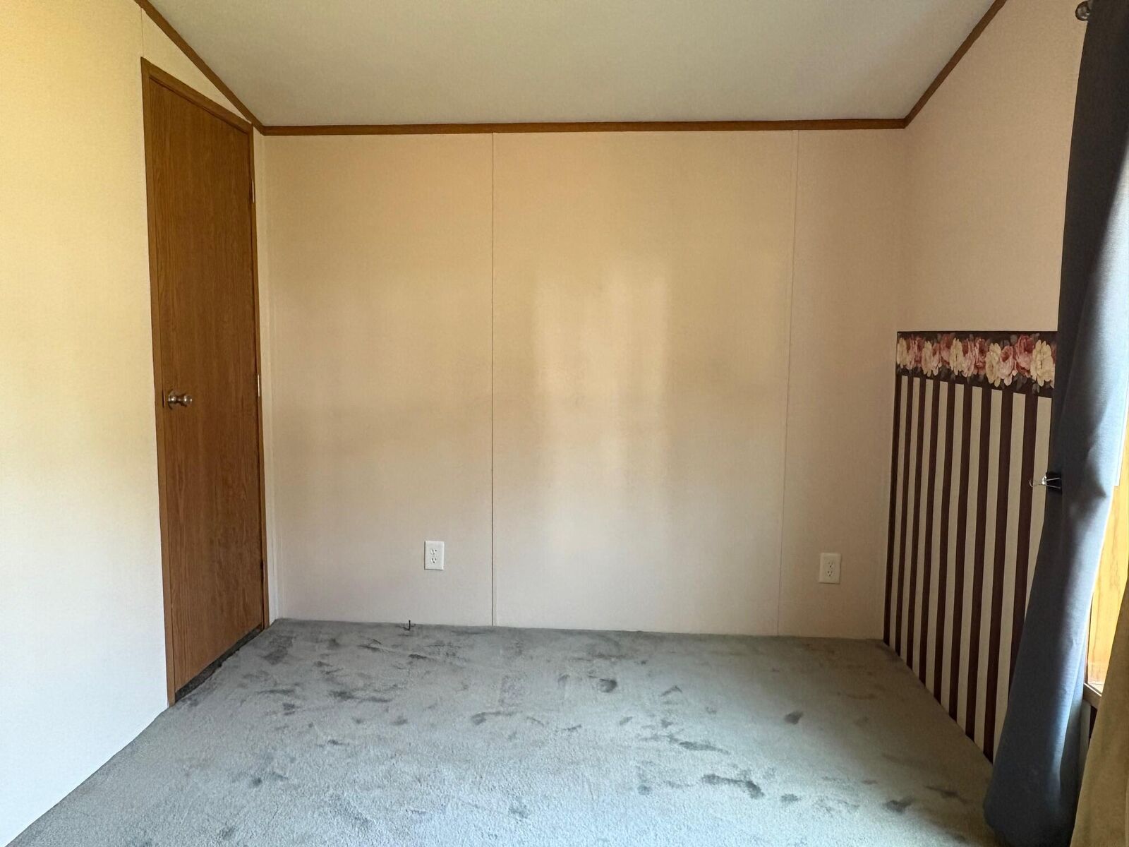 Property Photo: 6 Daniel Drive ME 04915