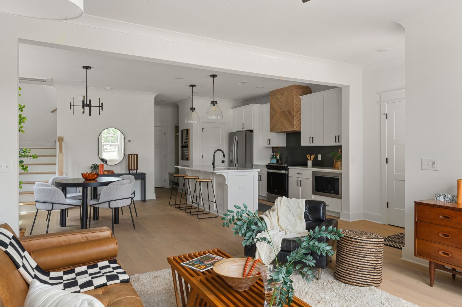 Property Photo: 1714 Carvell Ave B TN 37203