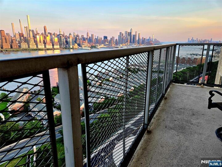 Property Photo:  6600 Boulevard East 15D  NJ 07093 