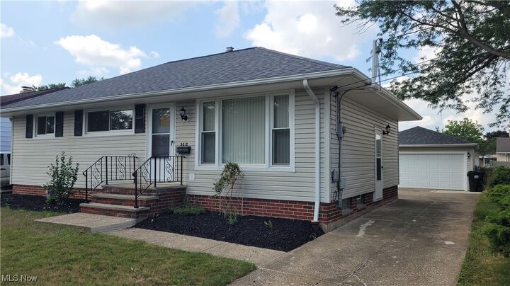 Property Photo: 5312 W 149th Street OH 44142