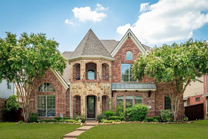 Property Photo: 959 Terracotta Drive TX 75013
