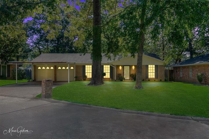 Property Photo: 9809 W Trails End LA 71118