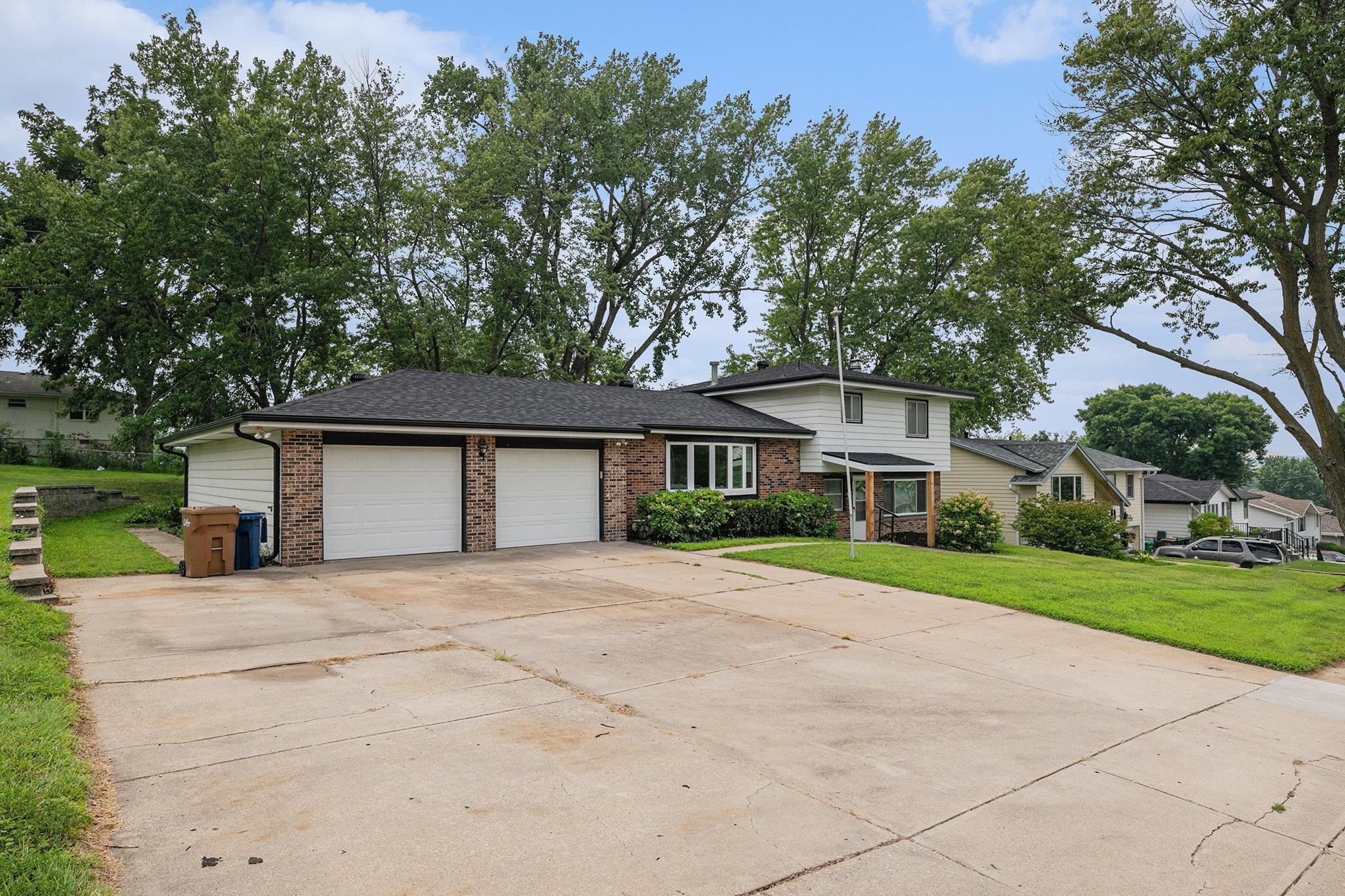Property Photo: 4937 Aspen Drive NE 68157
