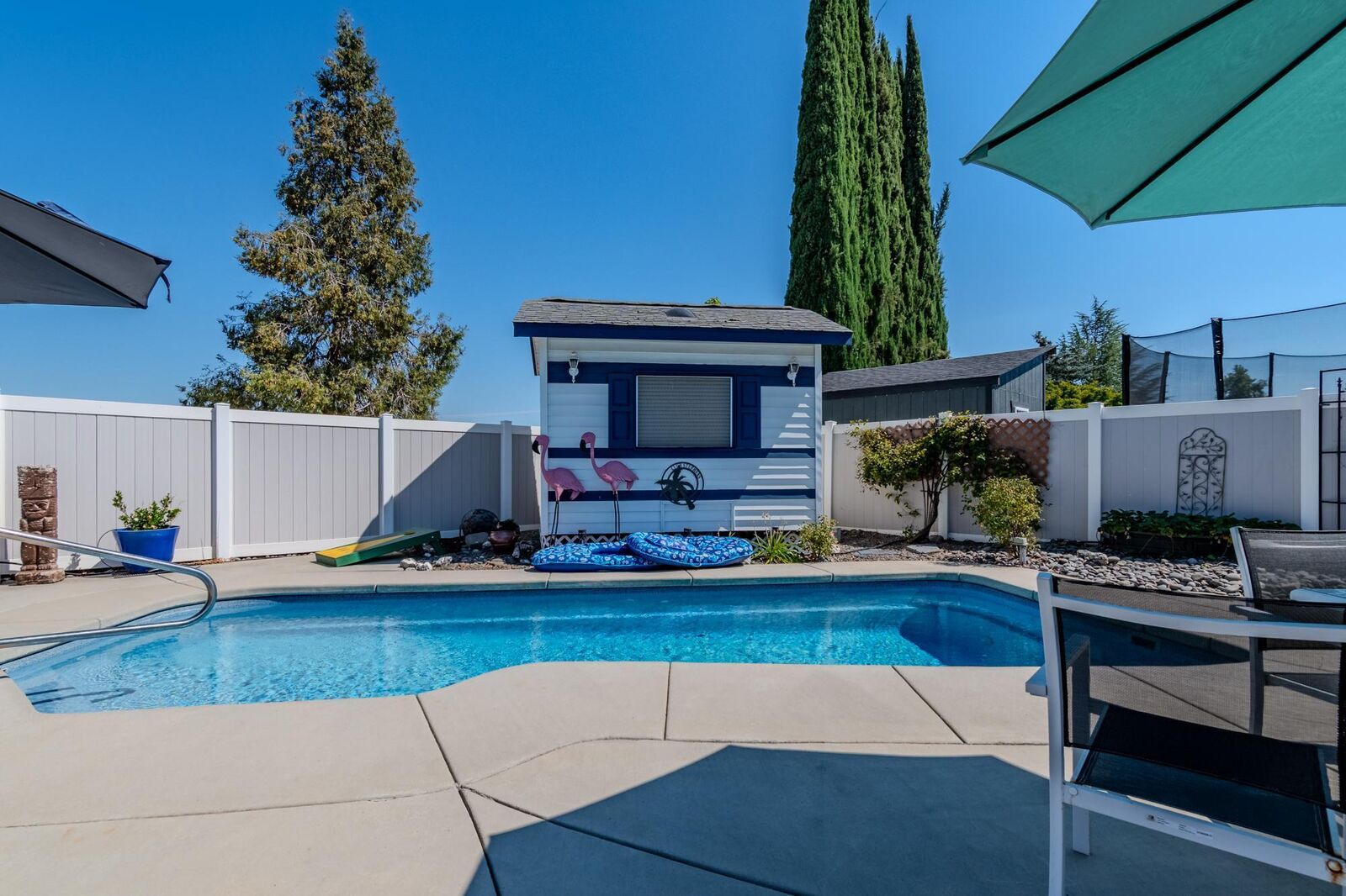 Property Photo:  4060 Rock Way  OR 97502 