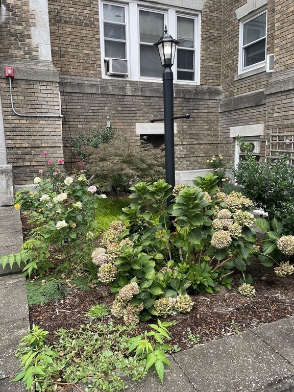 Property Photo: 25 Westbourne Ter 2A MA 02446