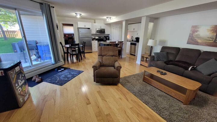 Property Photo:  5037 7 Avenue 101  AB T7E 0A8 