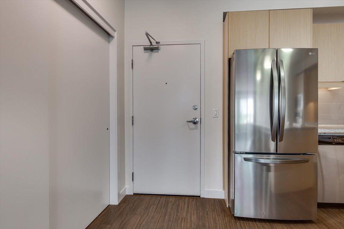 Property Photo:  2660 22 Street 5327  AB T4R 3P5 