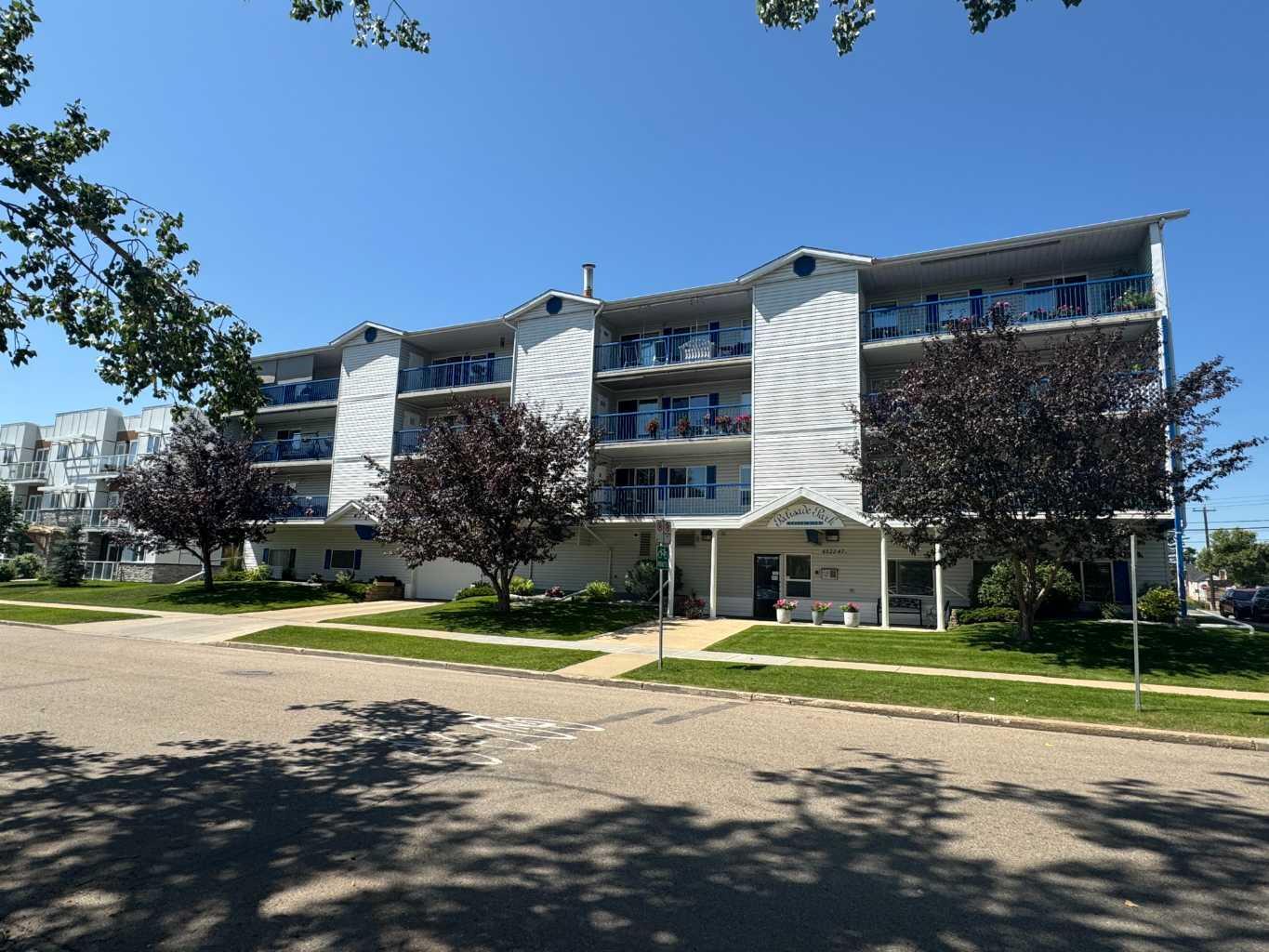4522 47A Avenue 202  Red Deer AB T4N 3R3 photo
