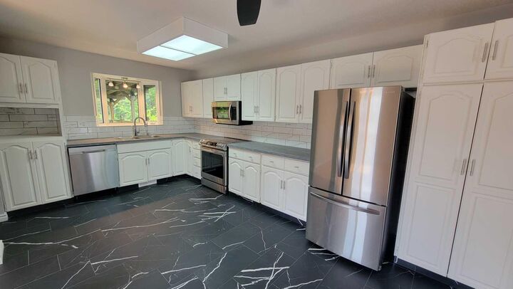 Property Photo:  5226 18 Avenue  AB T7E 1G9 