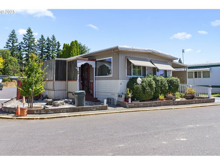 16901 SE Division St 89  Portland OR 97236 photo