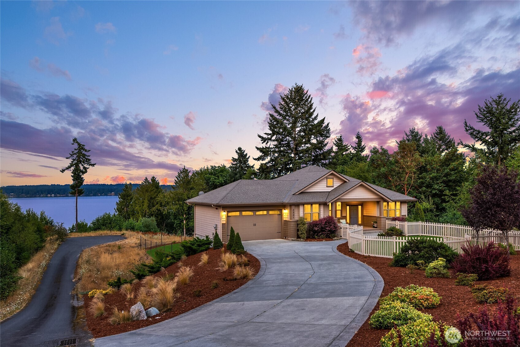 Property Photo: 2331 NE Toscana Way WA 98370