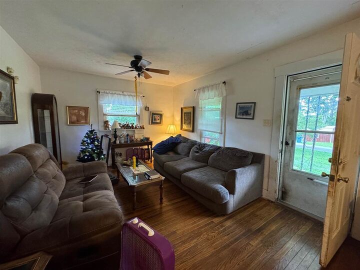 Property Photo: 1309 S U Street IN 47374
