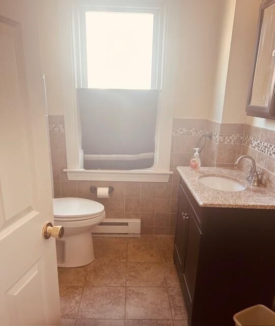 Property Photo:  92 Halleck Avenue  RI 02915 