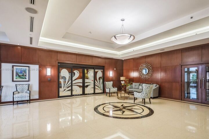 Property Photo:  1819 SE 17th St 703  FL 33316 
