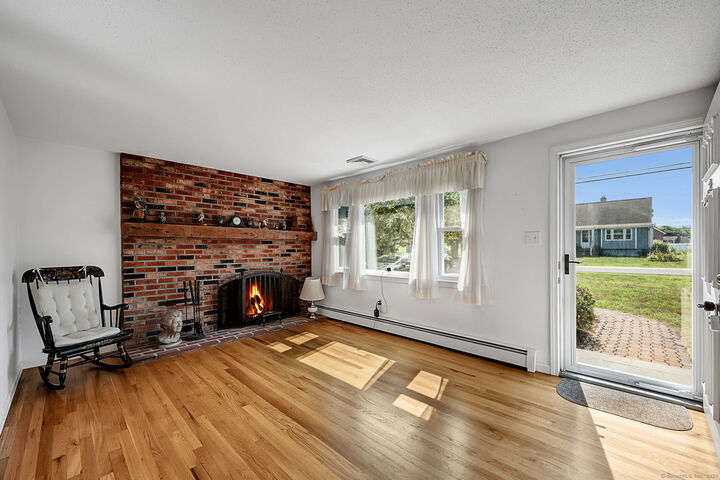Property Photo:  130 River Street  CT 06489 