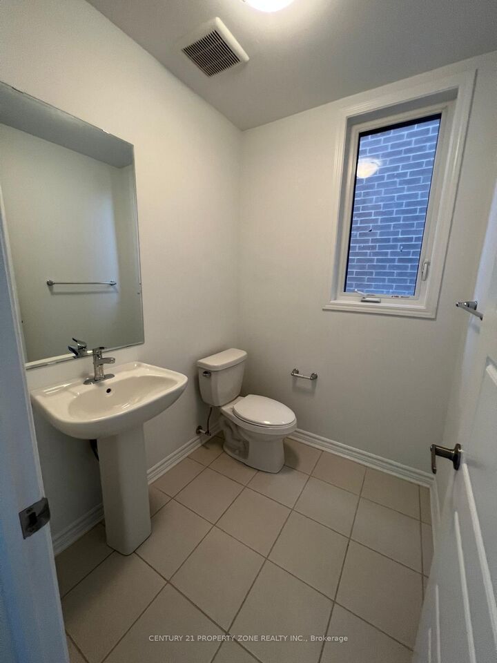 Property Photo:  477 Boyd Lane  ON L9E 1X2 