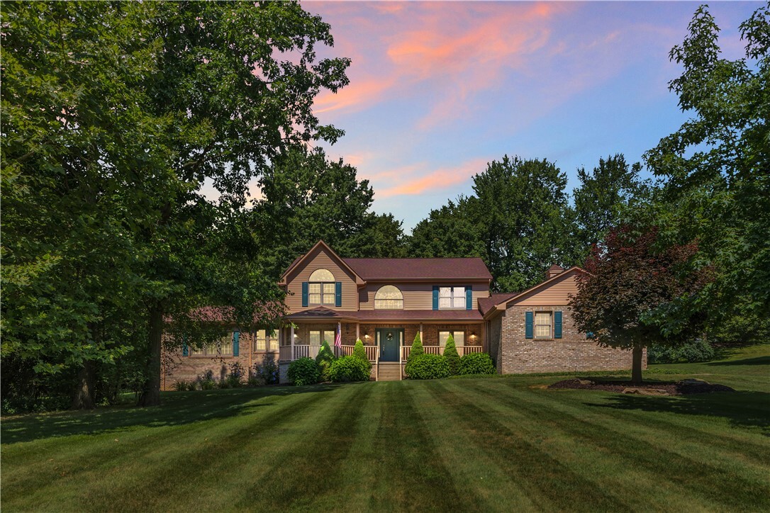 Property Photo: 203 Royal Doulton Ct PA 15044