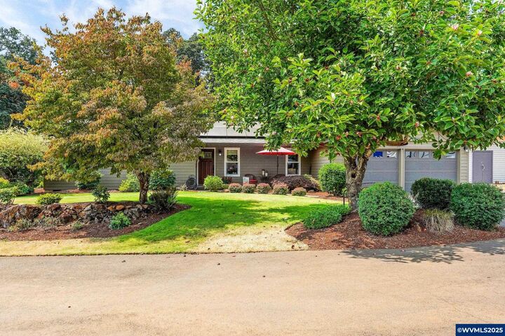Property Photo:  5583 54th Ct SE  OR 97317 