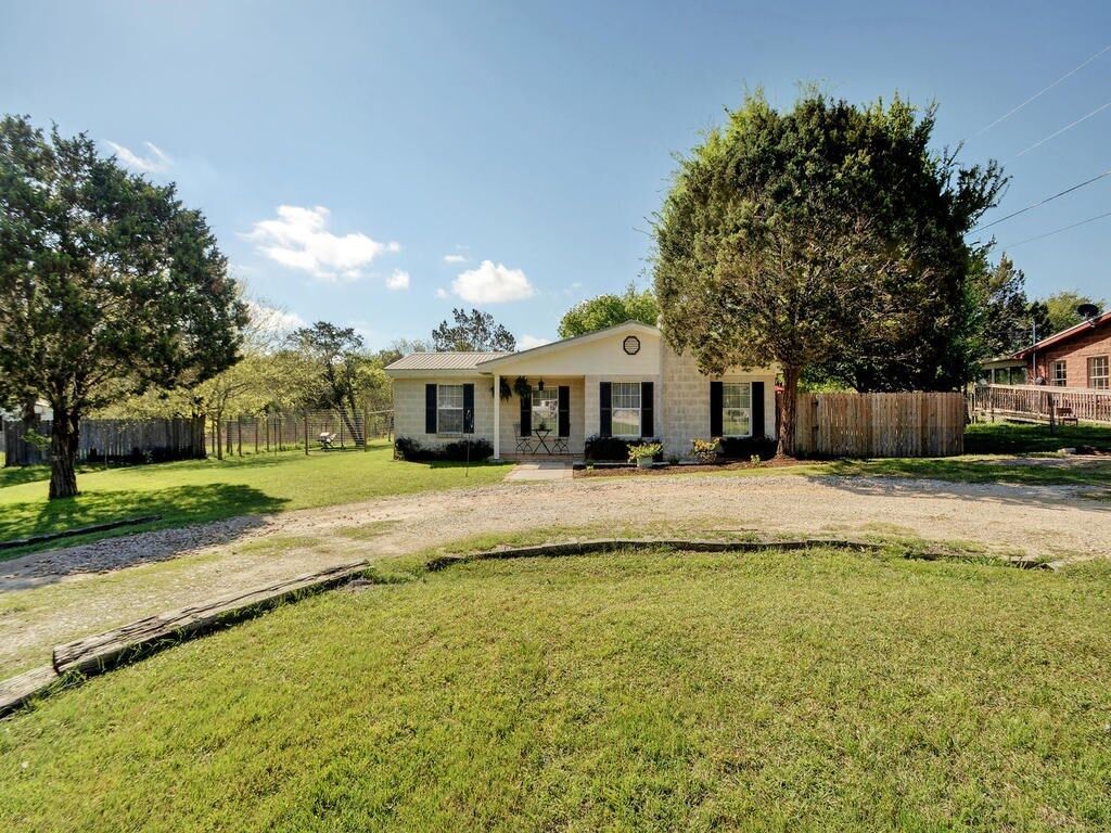 Property Photo:  131 Barton Meadow Drive  TX 78620 