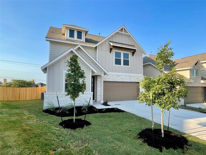 Property Photo: 625 Palo Brea Loop TX 78634