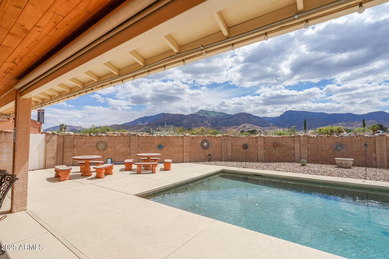 Property Photo:  5050 S Apache Avenue  AZ 85650 