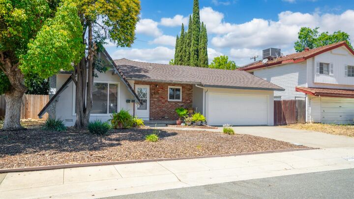 Property Photo: 3008 Ramsgate Way CA 95670